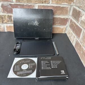 Wacom INTUOS CTH-490 Creative Pen & Touch Tablet USB Small Black
